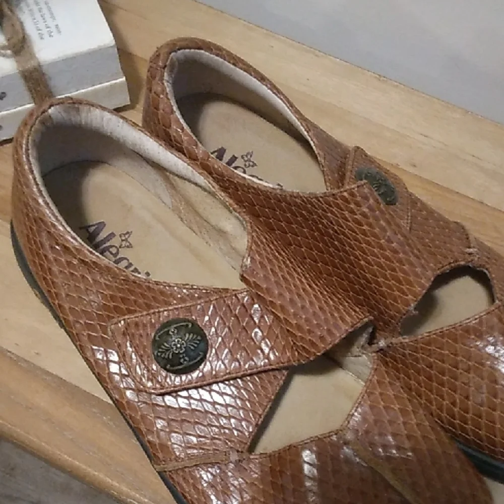 Women's Alegria Snake Pattern Mary Jane Shoes